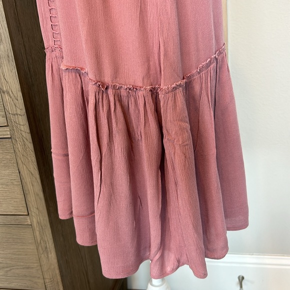 Umgee: Fit & Flare Mauve Sheer Embroidery Sleeveless Dress, Size Medium - Picture 9 of 15